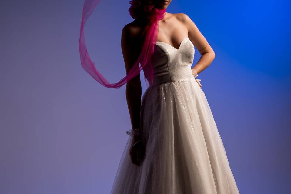 DEBUTANTE