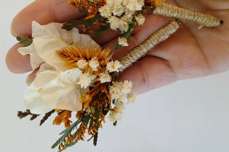 Flores de lapela