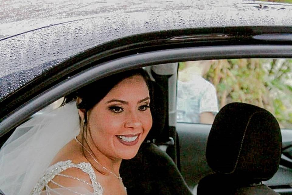 Noiva Livia - Casamento Praia