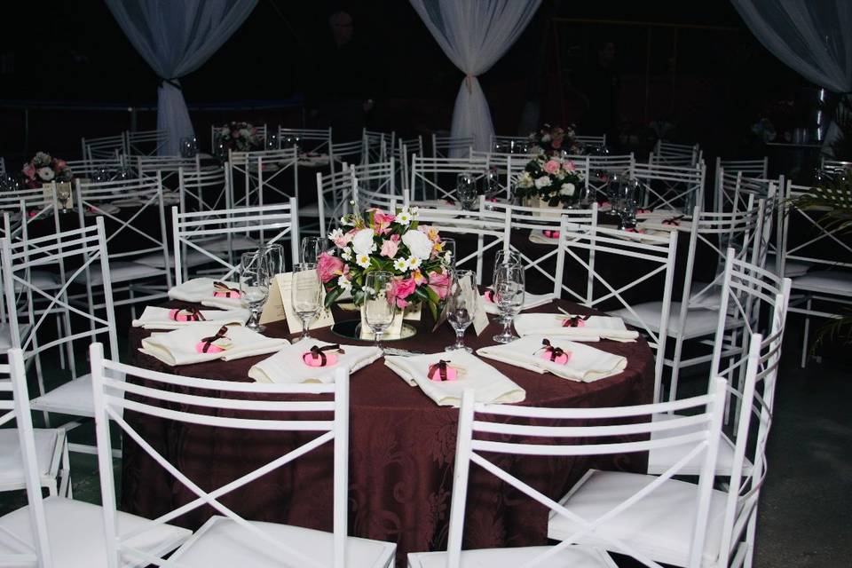 Mesa posta casamento