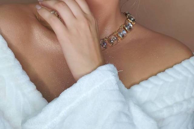 Adely Makeup