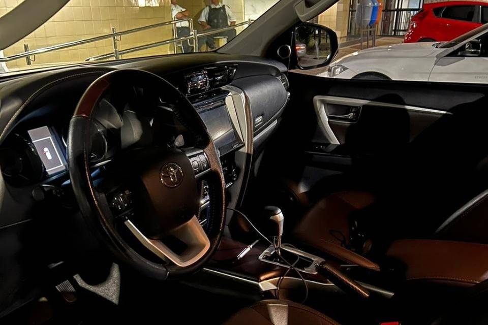 Interior sw4