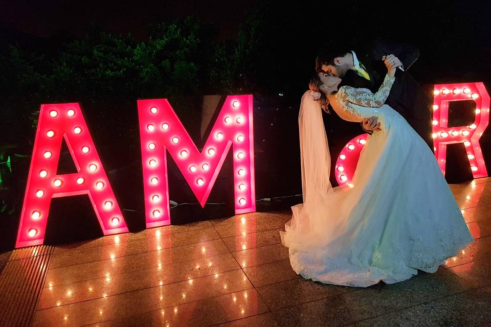 Breve mais fotos