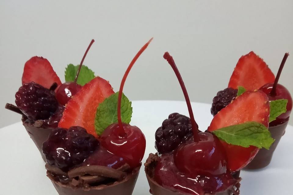 Copinhos de chocolate preto