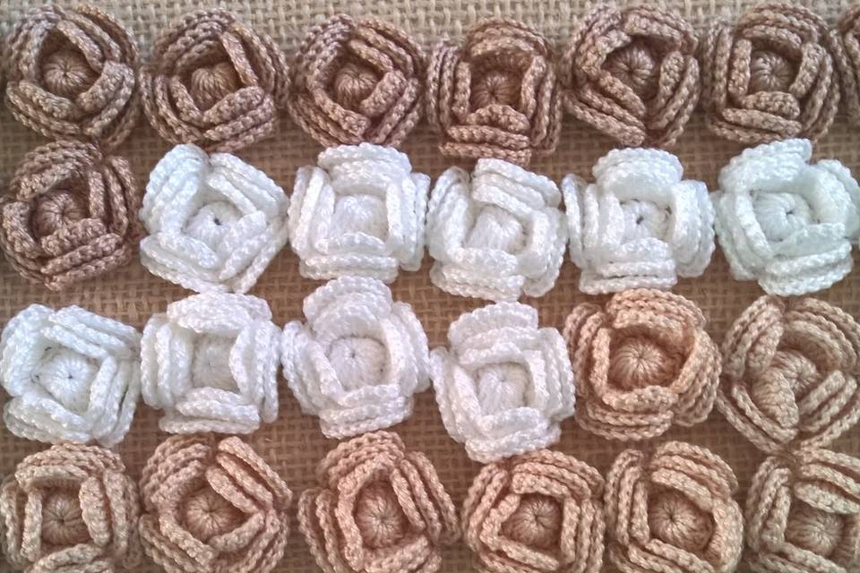 Mini rosa de crochê
