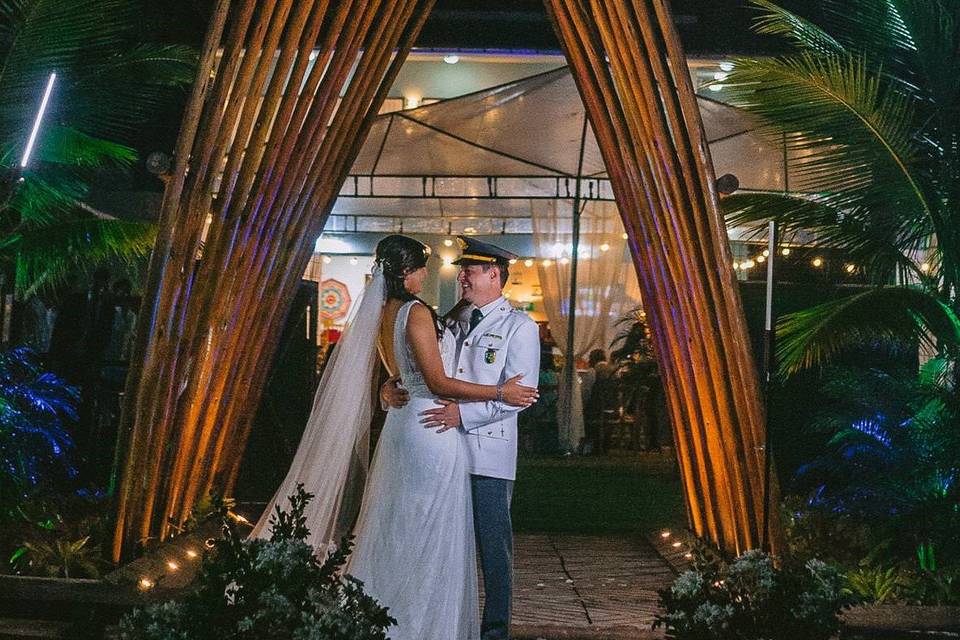 Arco Iluminado Casamento