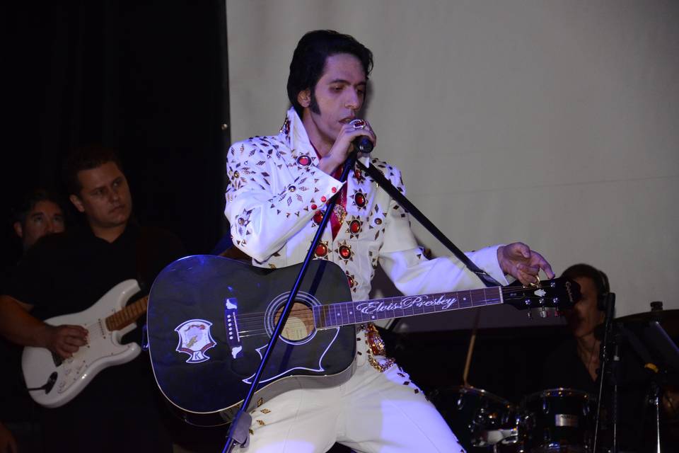 Elvis Cover Leandro