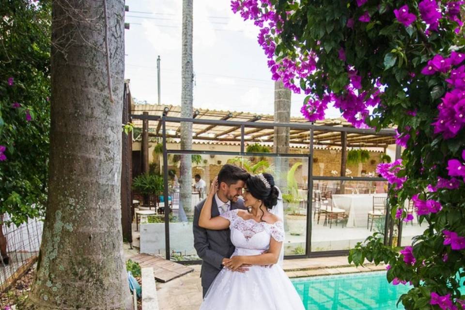 Foto na lateral da piscina