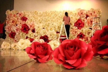 Painel de Rosas Gigantes