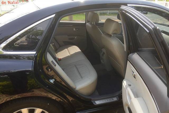 Interior caramelo