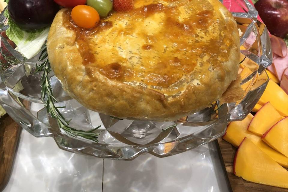 Torta de brie com geleia de da