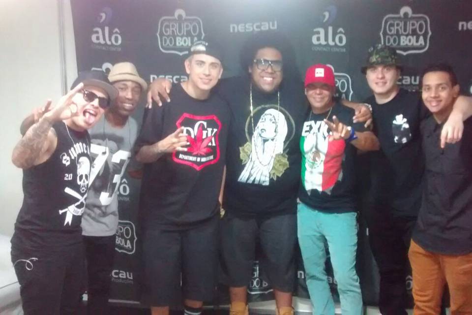 Show com grupo do bola