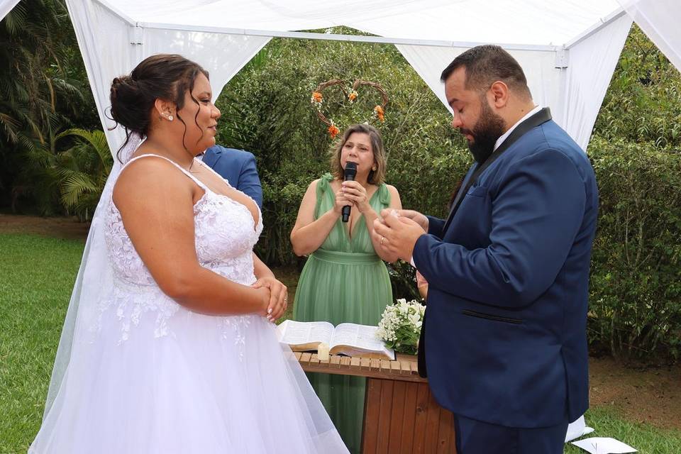 Celebrante Rosangêla