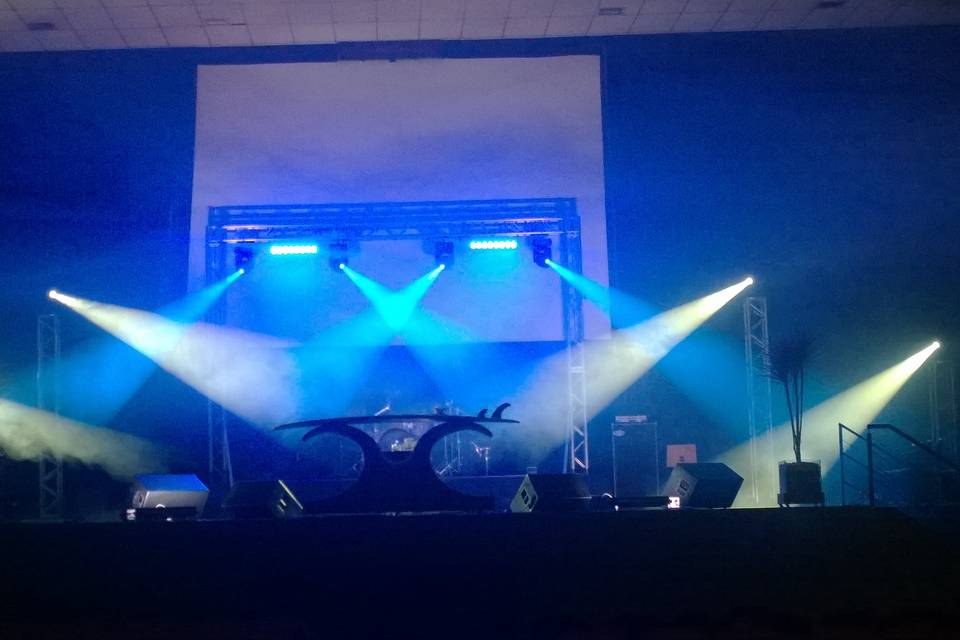 Shows é com a Wega Áudio