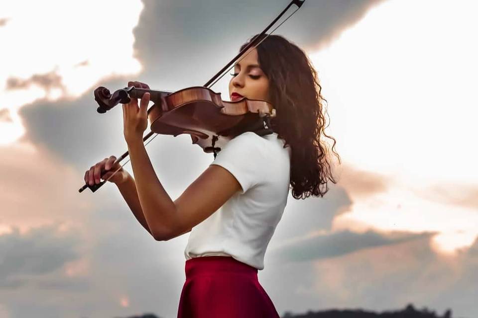 Larissa barbalho, violino