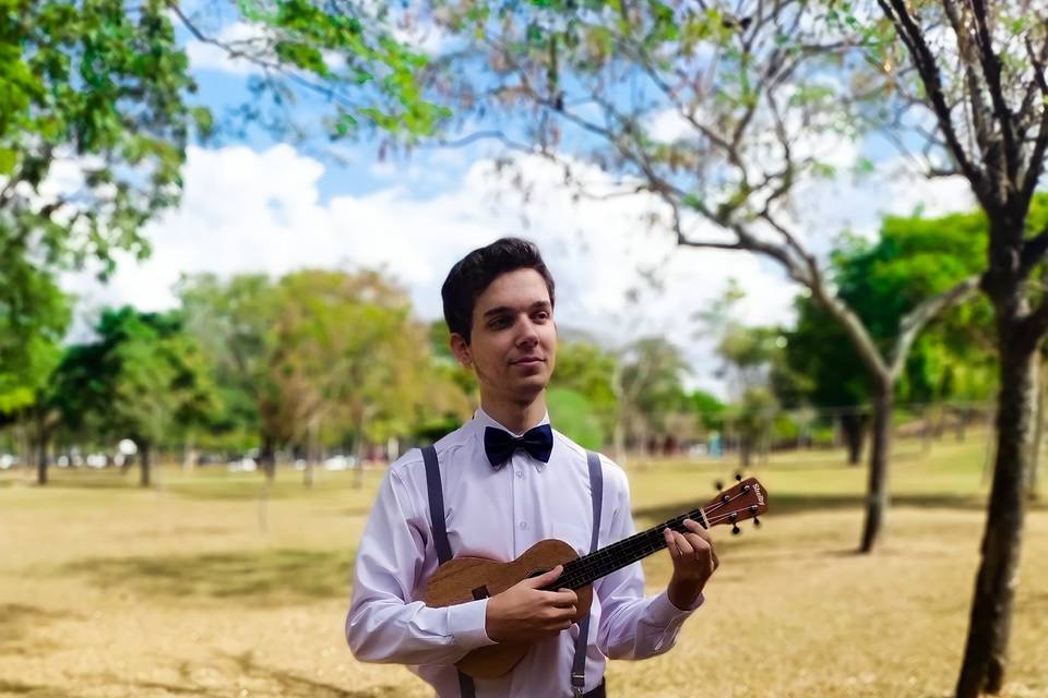 Felipe plisto, ukulele