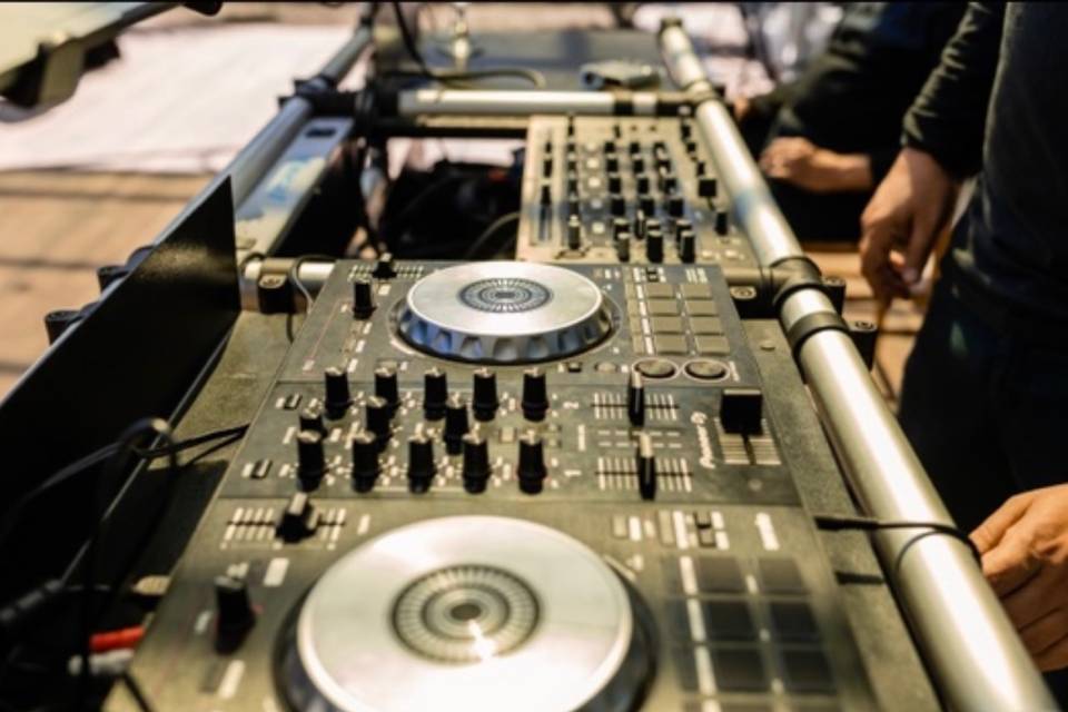 DJ ideal