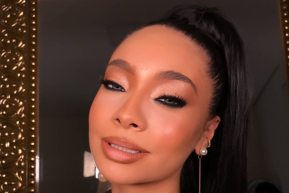 Ariane Beauty Makeup