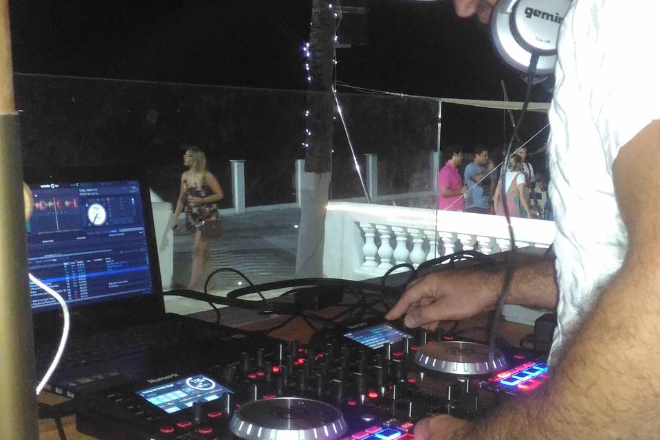 DJ Roby