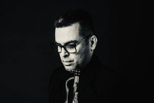 Sax, Trompete e Gaita: Chester