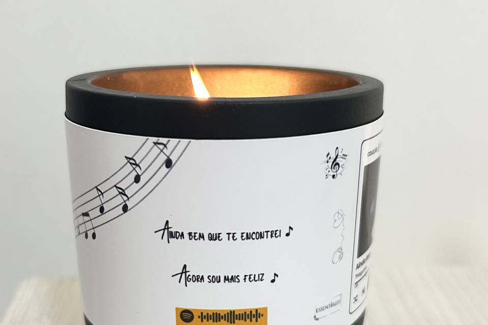 Vela com a música do Casal