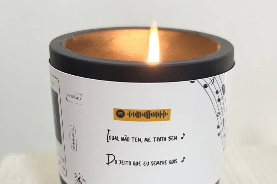 Vela com a música do Casal