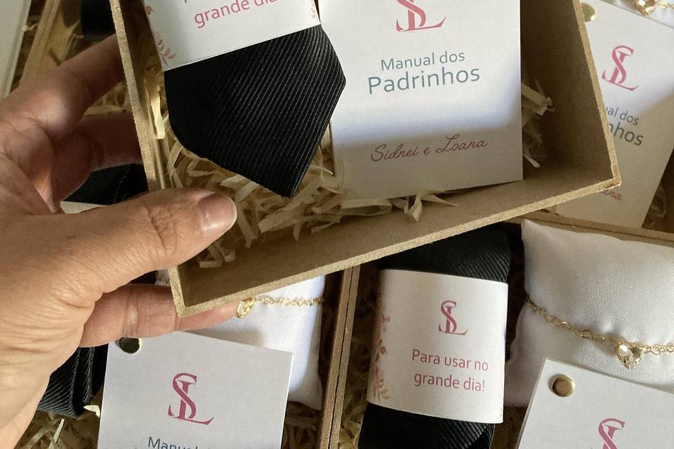 Caixa de padrinhos completa