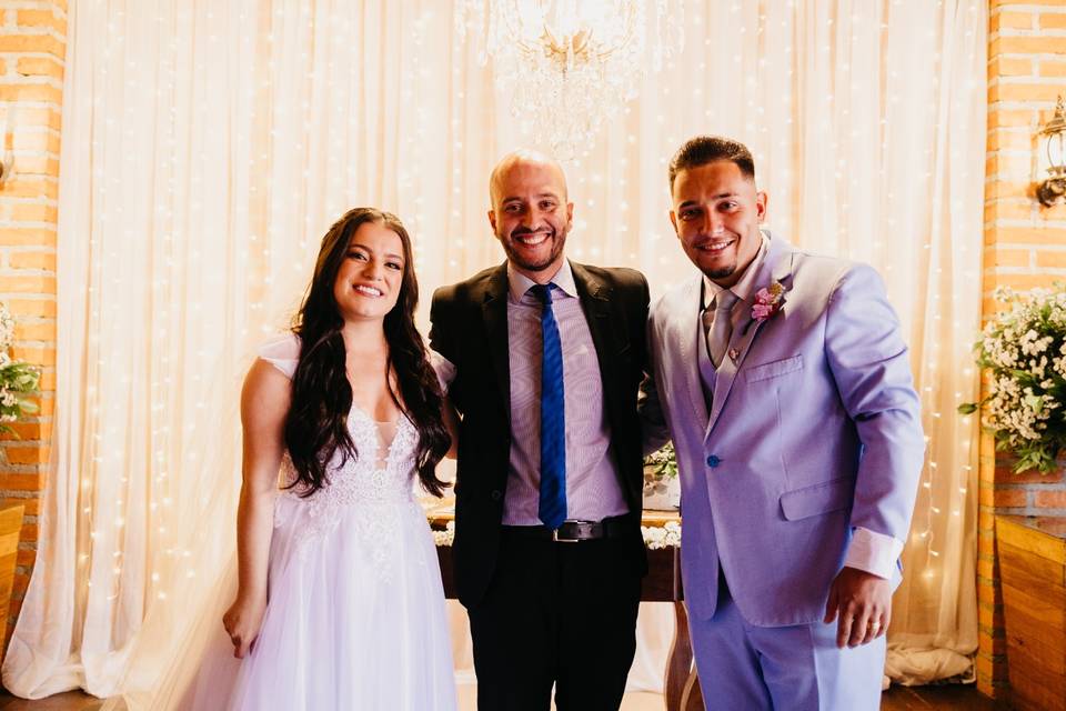 Celebrante Julio Guedes