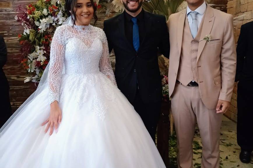 Celebrante Julio Guedes