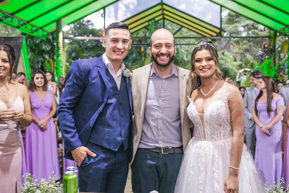 Celebrante Julio Guedes