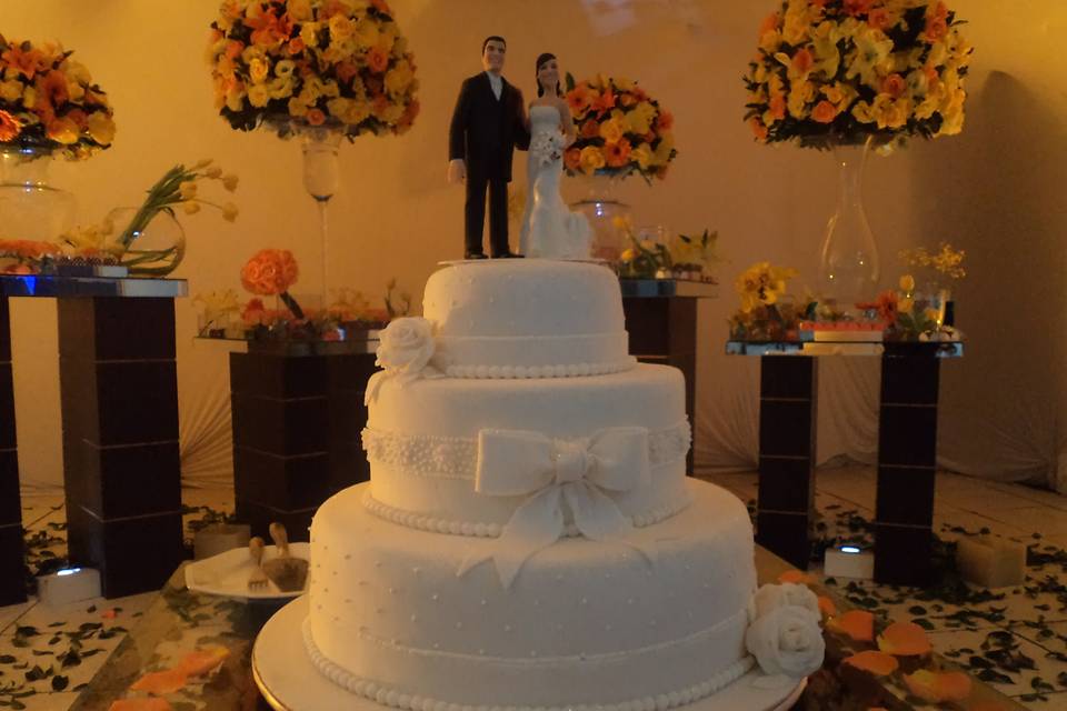 Modelo do bolo a noiva escolhe