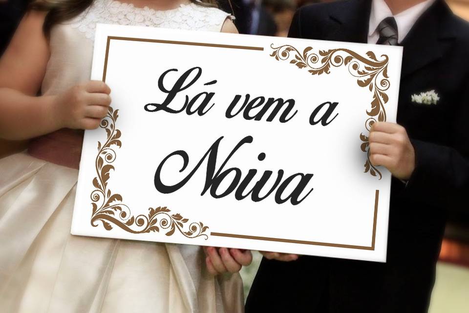 Placa lá vem a noiva