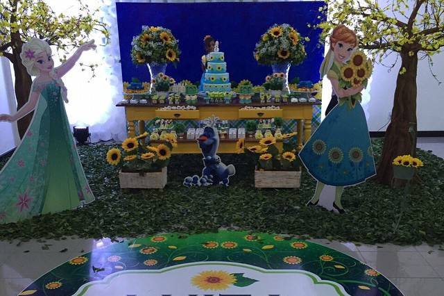 Tapete de aniversário em lona
