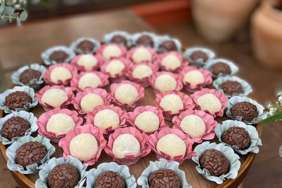 Surpresa de uva e brigadeiro