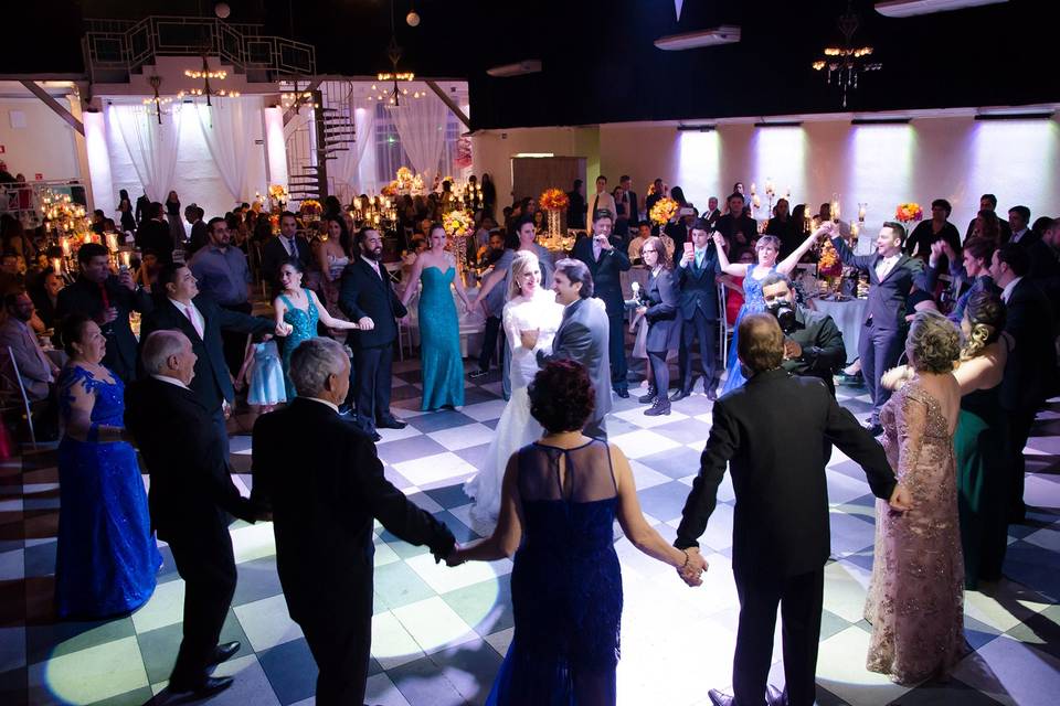A primeira dança.