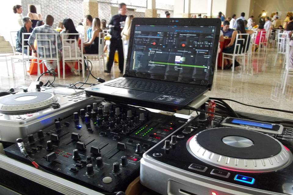 Cdj's virtual dj e muito mais