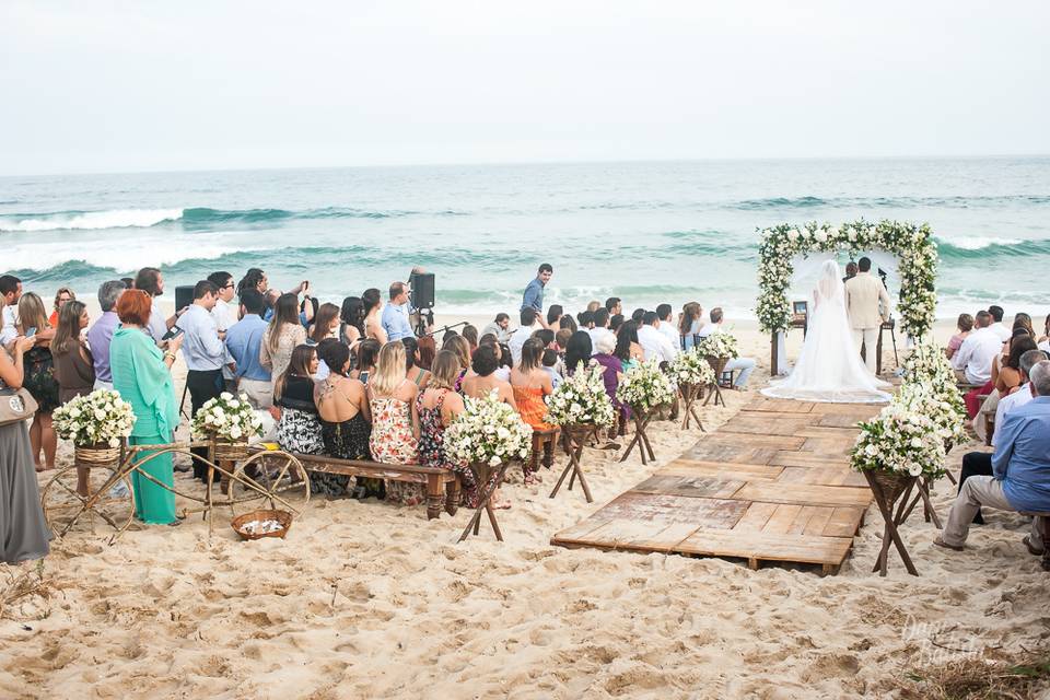 Casamento de Dia na Praia