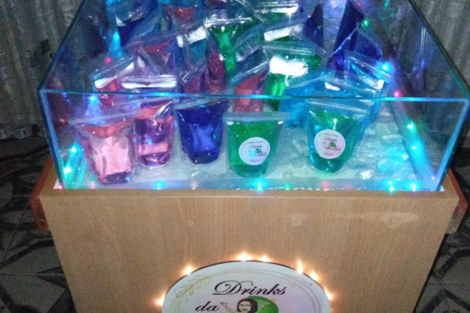 Bar móvel de drinks no saquinh