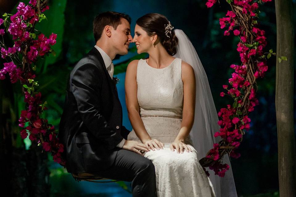 Casal no balanço