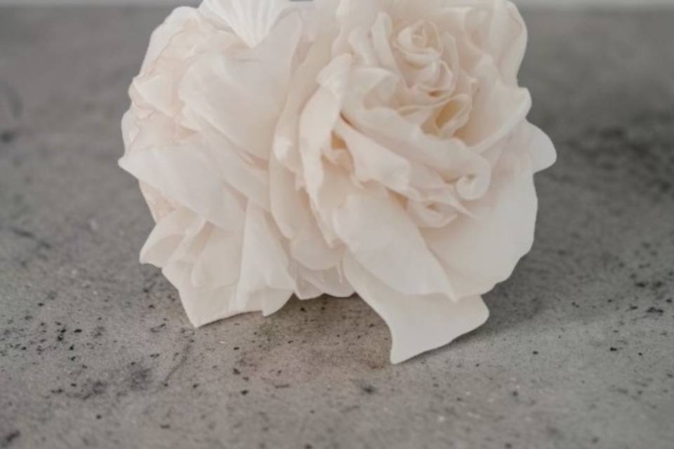 Pente Flor Dupla Rosê em Tecid