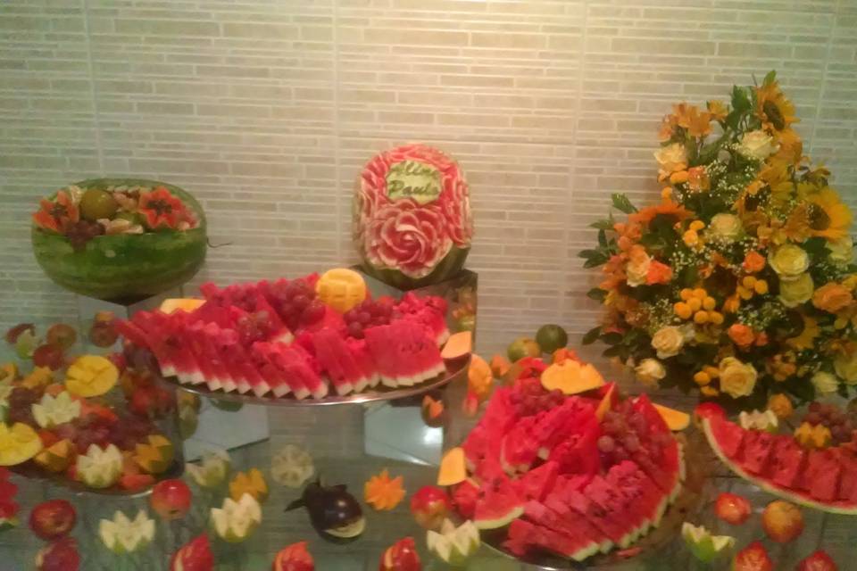 Mesa frutas decorada