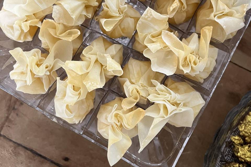 Trouxinha de coco com abacaxi