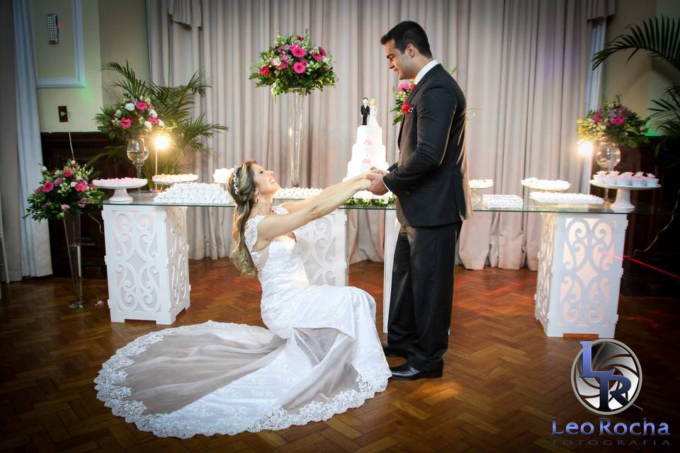 O olhar apaixonado da noiva