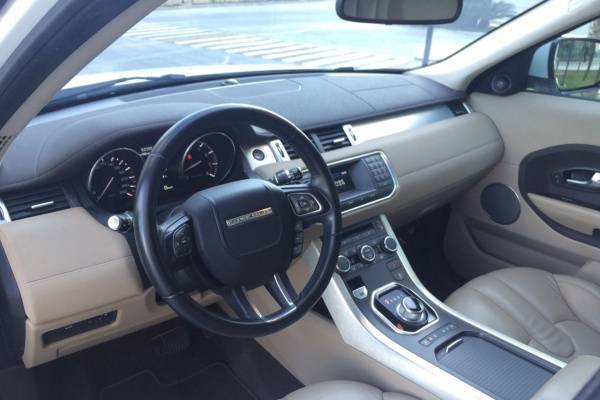 Interior Evoque Branca