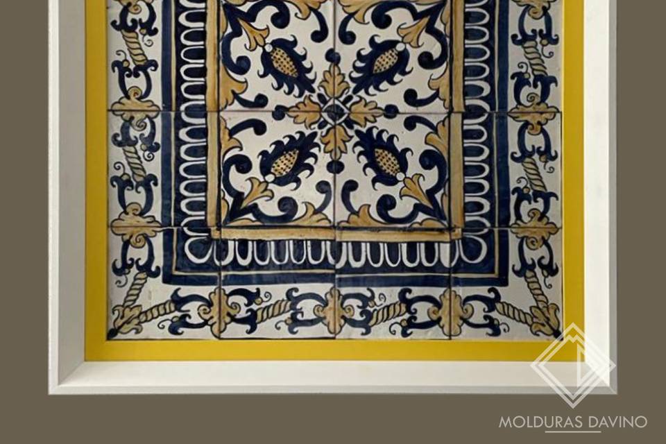 Moldura para azulejo