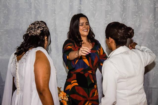 Amanda Melo Celebrante