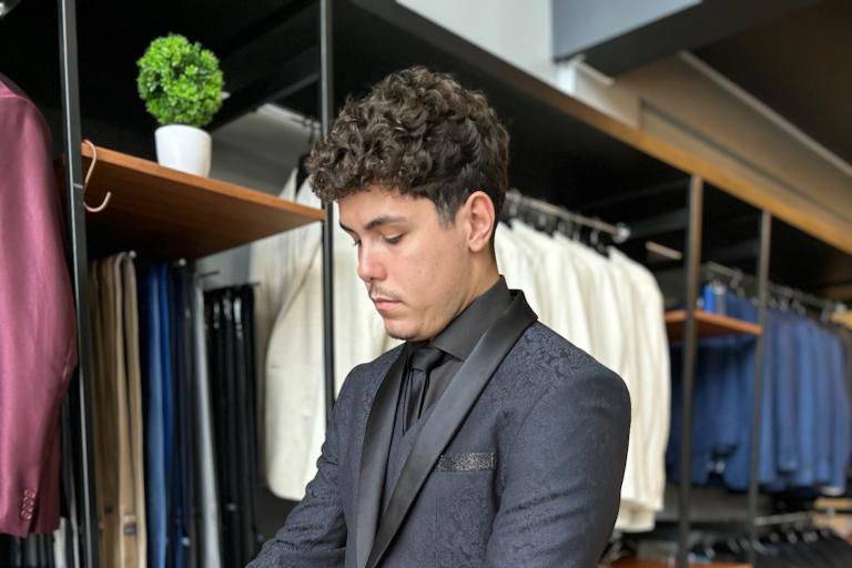 Smoking preto brocado