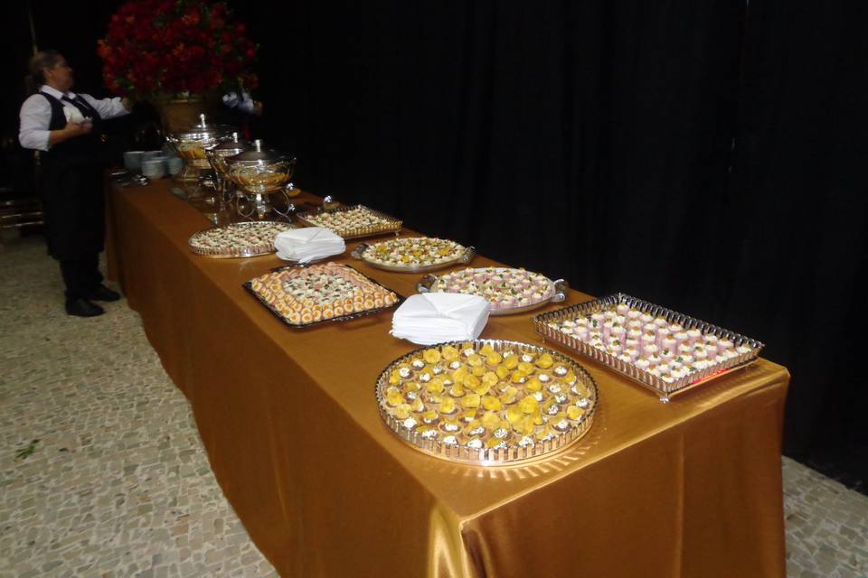 Mesa de Canapés