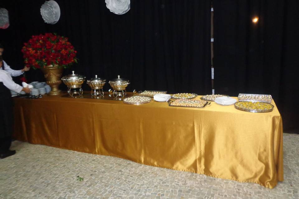 Mesa de Canapés