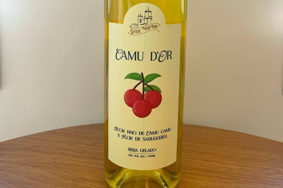Licor fino de Camu Camu